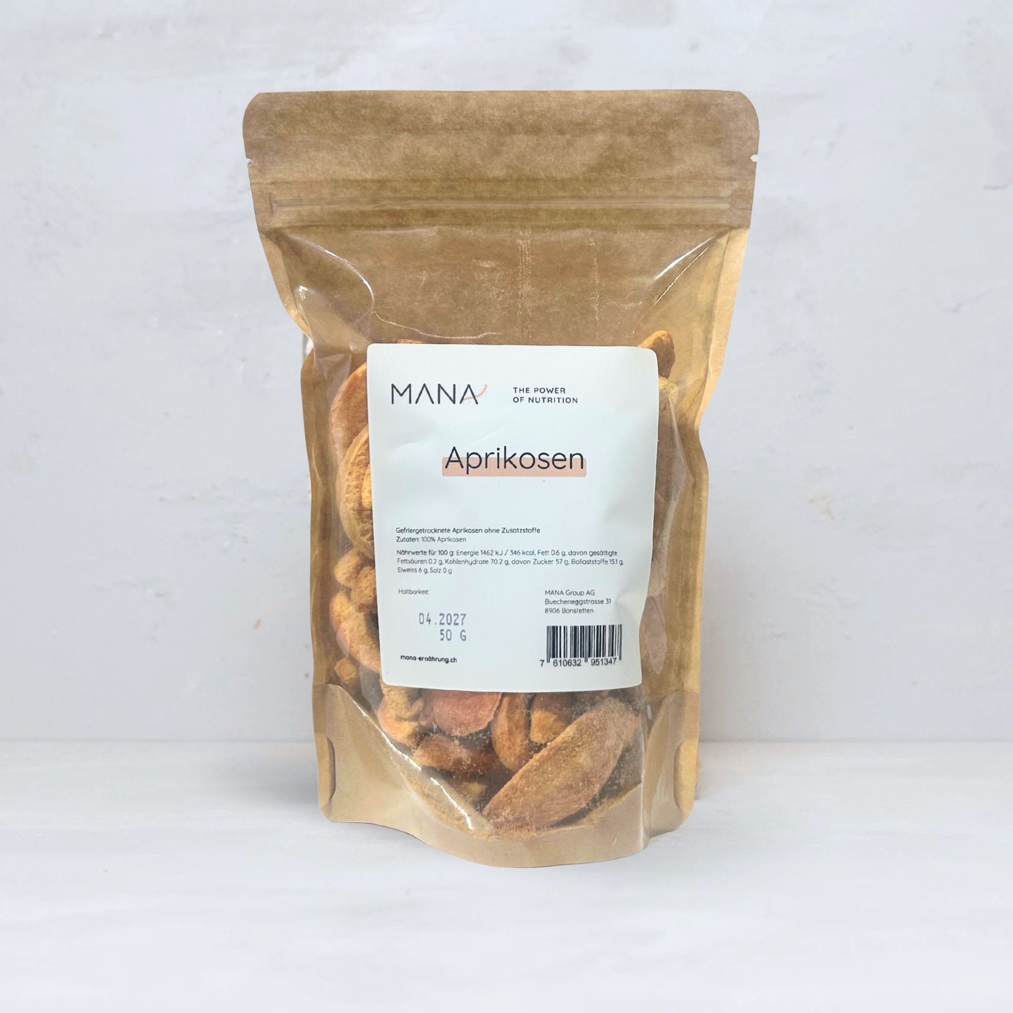 Gefriergetrocknete Aprikosenscheiben im Beutel